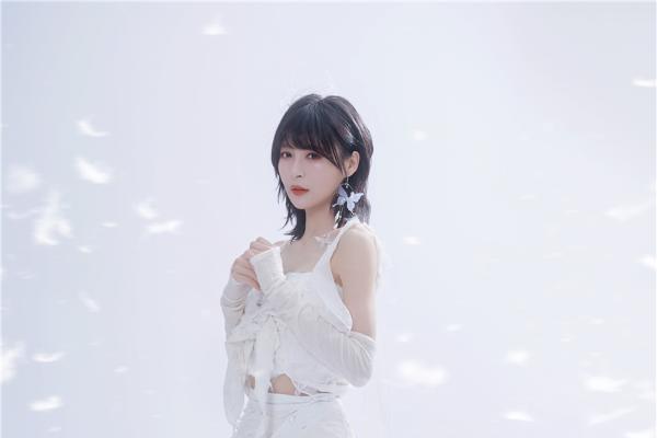 《金曲青春》SNH48带来治愈版《追光者》 诉说逐梦心声
