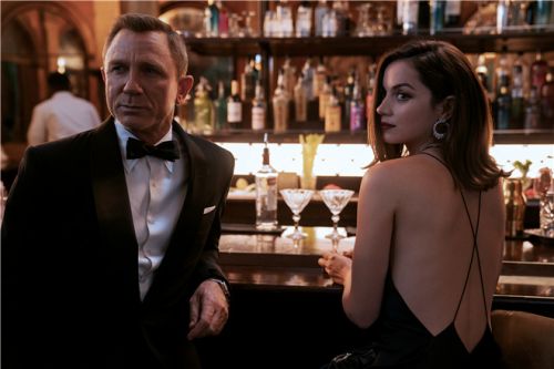 周票房：《007：无暇赴死》首周1.8亿 《长津湖》直追《战狼2》