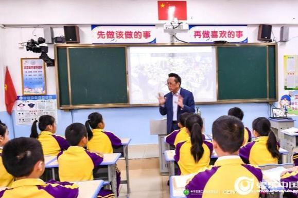 海南全省小学教学点将实现“空中课堂”全覆盖