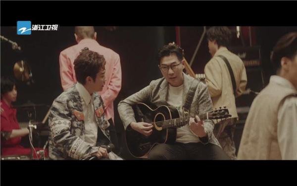 《闪光的乐队》主题曲《Forever Young》MV温暖发布：  音乐不老，音乐人永远年轻！_久之资讯_久之网
