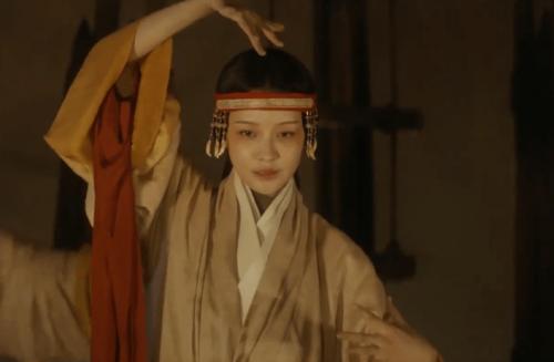 《风起陇西》孙怡登场，“间谍”夫妻久别重逢，陈坤的眼神绝了