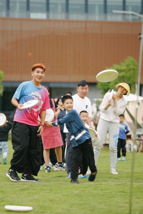 抓住春天的尾巴与自然对话 森系无痕露营是我们的生活方式