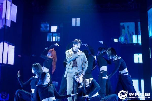 SHINee成员珉豪亚洲巡回歌迷会盛况结束 获得了当地歌迷们的热烈呼应