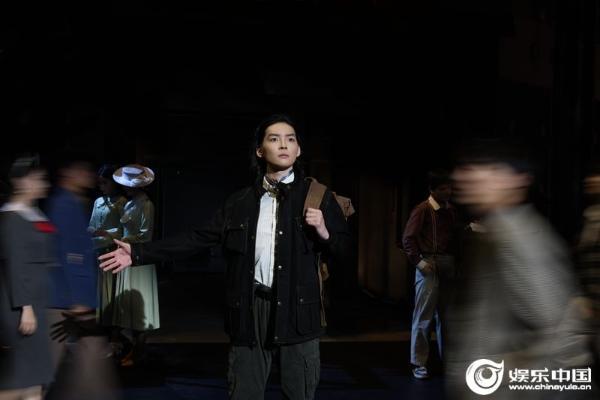 全景沉浸的中国故事信仰力量的当代演绎 橙天嘉禾剧场首部影秀剧《信仰》震撼上演