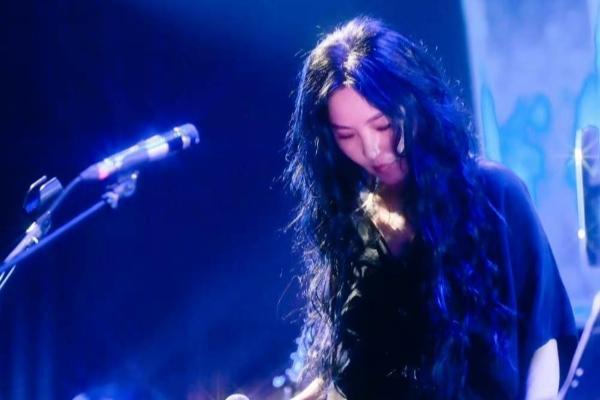 丁薇《三四点夜里的美梦》巡演3月上海开唱 再续音乐前缘