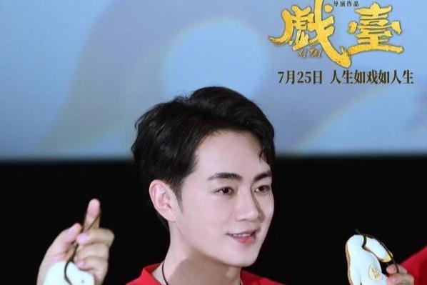 从“妈妈的偶像”到00后的“快乐源泉” 陈佩斯电影《戏台》引跨越代际的共鸣从“妈妈的偶像”到00后的“快乐源泉” 陈佩斯电影《戏台》引跨越代际的共鸣