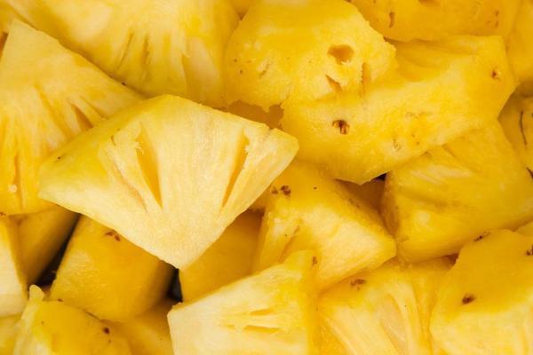 吃菠萝嘴巴疼的原因竟然是这样的！菠萝的功效和作用你知道吗？