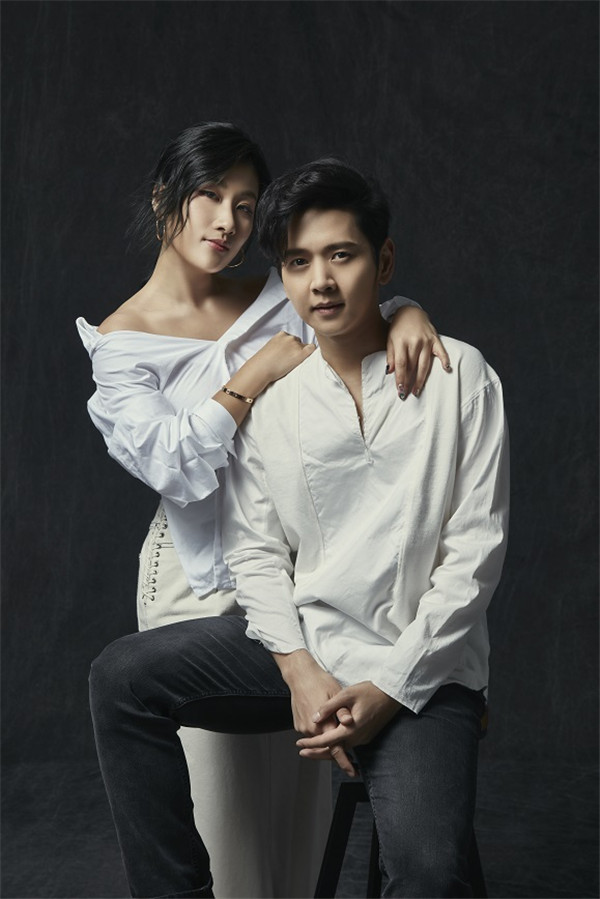 泰国情歌王子tor saksit 携手星光艺人rose刘明湘新歌今日上线