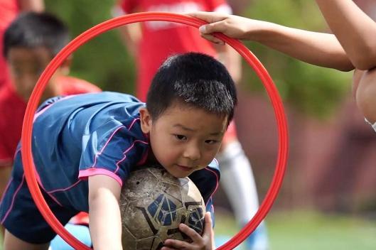 2021年“奔跑吧·少年”儿童青少年足球健身活动在贵州启动