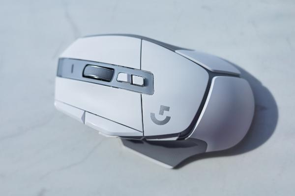 罗技G502 X和X PLUS，又轻又快的G系鼠标