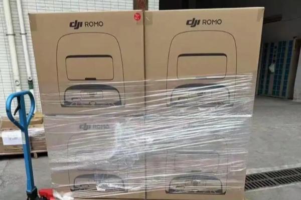 大疆8月6日发布扫地机器人ROMO：无人机巨头首入家用清洁