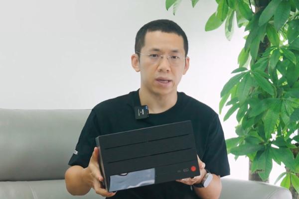 飞牛真要自己做NAS了，官宣六盘位NAS十月中旬与大家见面！