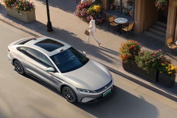 比亚迪汉EV长续航版上市，百公里电耗低至10.6kW·h，补贴后17.38万起售