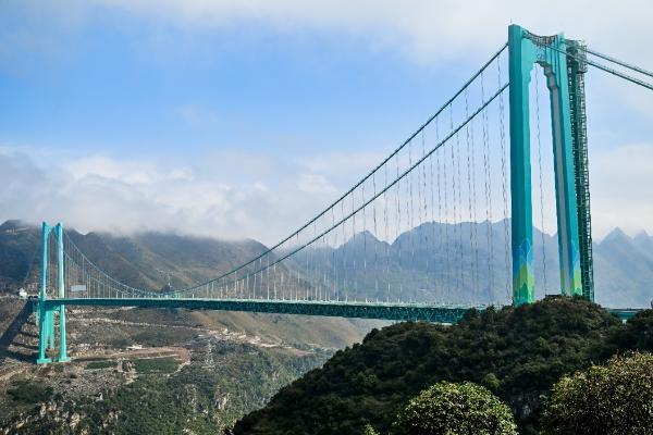 以花江峡谷大桥为起点，看见数智贵州“新高度”