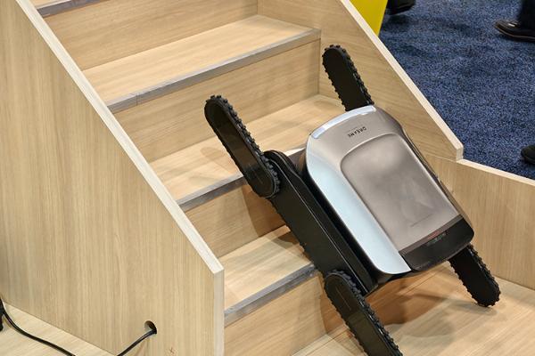 仿生爬楼机、具身智能，追觅CES2026再出大招，坐稳全球扫地机顶流