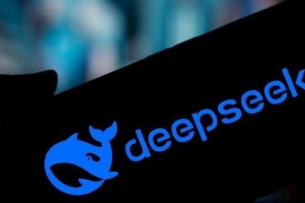 DeepSeek完成500亿天价融资，梁文锋
