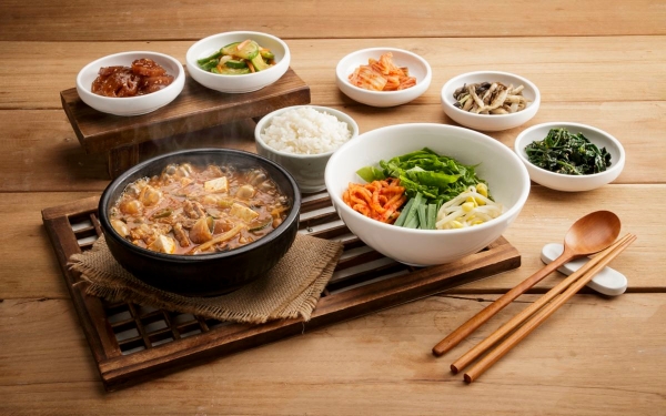 韩国厨神白种元「本家BORNGA韩式烧肉」登陆台湾！必吃菜单、餐点价格、开幕日一次看！