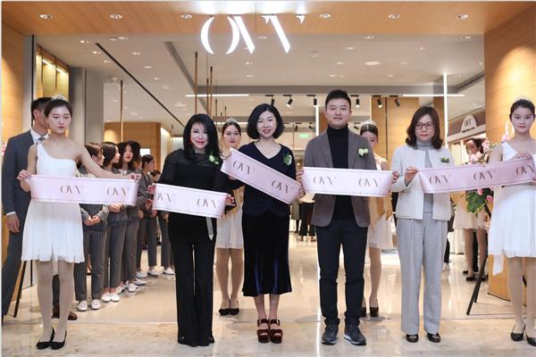 时尚icon陈碧舸,迪西等齐聚南京助阵ovv德基店盛大开幕