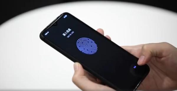 弊端就是会破坏手机背面的一体性,所以redmi k30采用的是侧边指纹解锁