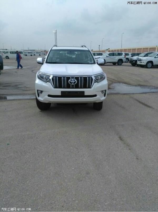 18款丰田霸道4000七座硬派suv配置解析