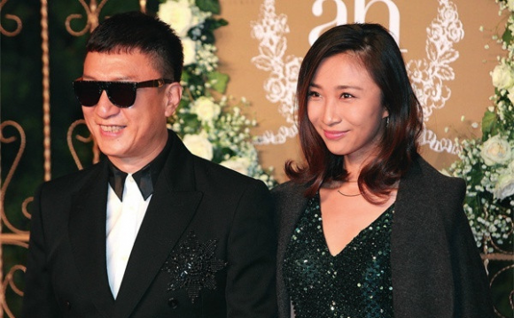 孙红雷惊现爱帝宫月子中心年会现场细谈选该月子中心始末