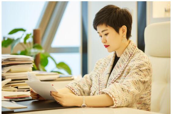 16岁工作21岁创业碧斯诺兰陈萍活出了所有女人梦想