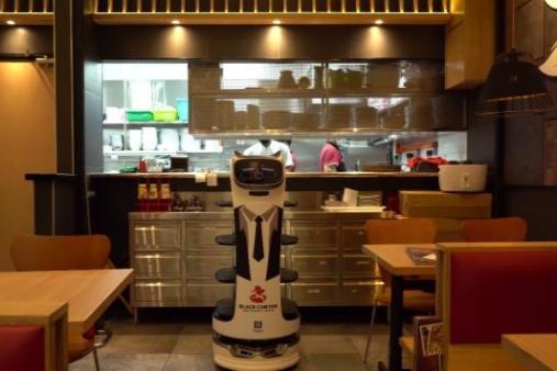  持续火爆马来西亚，普渡机器人“贝拉”上岗Black Canyon餐厅