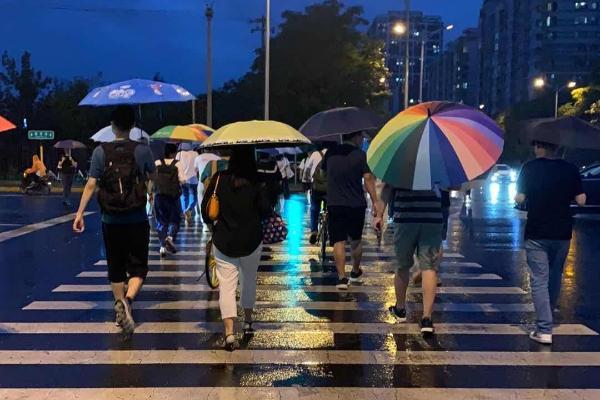 北京暴雨最新消息：本次降雨为140年以来最大降雨，北京继续发布地质灾害气象风险红色预警