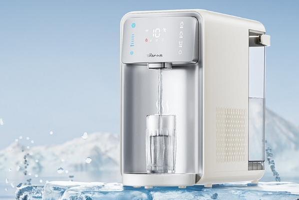 你的健康饮水管家！小熊电器冰川泉饮水机：富锶畅饮、冷热随心