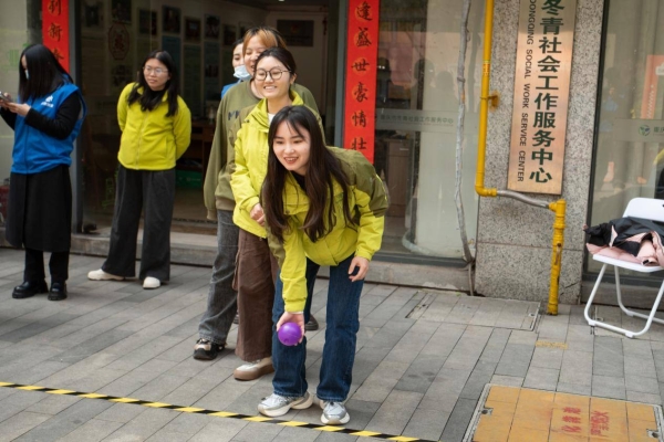 康悦到家：“巾帼风采·健康同行”妇女节活动圆满举行