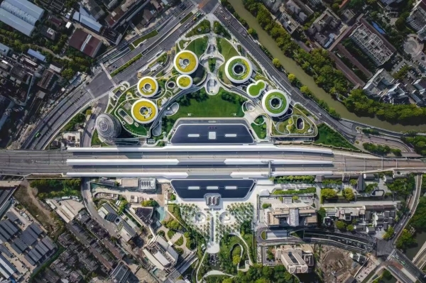 生活度假乐园 ？新商业桃花源 ？嘉兴市中心长出商业新物种 ？翼时空·嘉兴1921正式呼朋引伴！