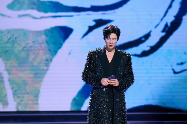 2025微博视界大会圆满落幕：“众行・致远” 凝聚行业力量，共绘剧综新图景！ 