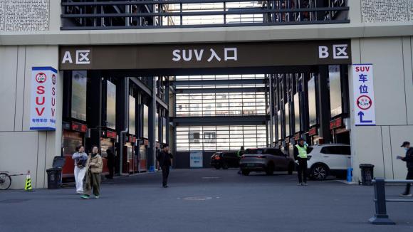 深圳伟创建成浙江最大规模垂直循环车库！ 