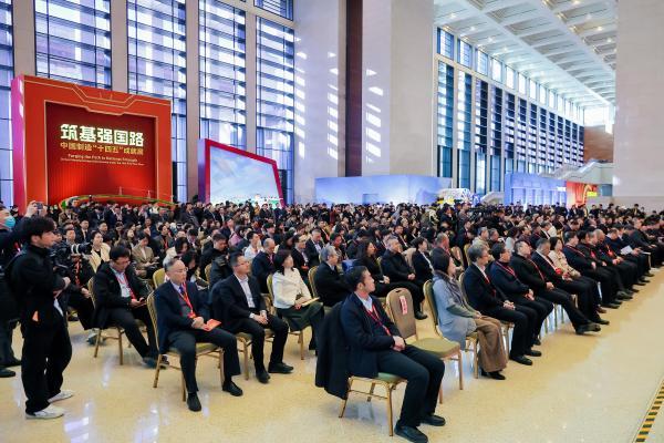 新时代“国家宝藏”：东软医疗光子计数CT璀璨亮相国家博物馆 