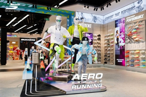 斯凯奇亚洲首家旗舰店落地中国三亚，开启沉浸式运动零售新体验
