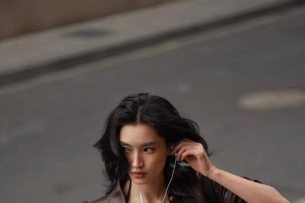 谁在定义我们怎么穿？爱慕开启了一件衣橱“配角”的逆袭 