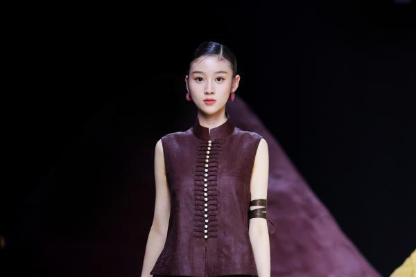 2026中国国际时装周（春季）“海宁日”专场活动在京启幕！ 