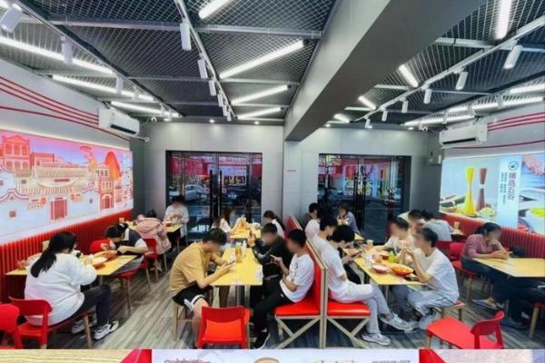 徐大川3月份签约162家背后：千店之后，用“三个锚点”重新定义猪脚饭赛道 