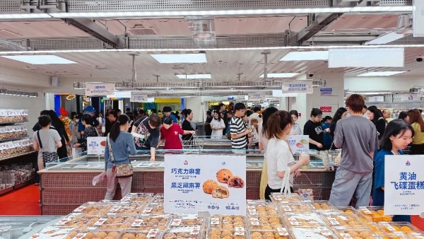 爆火的新鲜零食，正在改写整个行业？