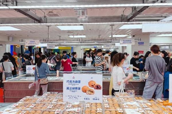 爆火的新鲜零食，正在改写整个行业？