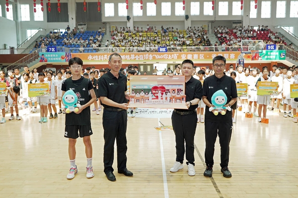 以体育人筑成长，以净守护向未来：水性科天“无醛爱心书架”公益项目正式启航  