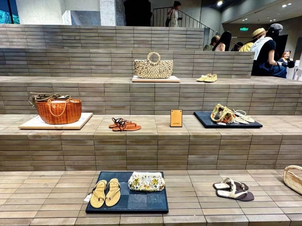 ZARA在上海开出最新旗舰店，我们去看了看
