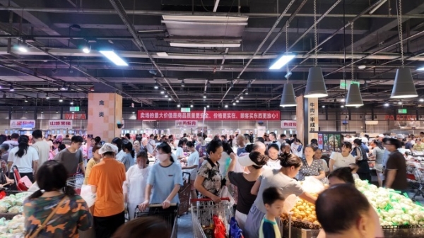 经过1个月筹备，达州世纪隆生活广场三里店调改开业