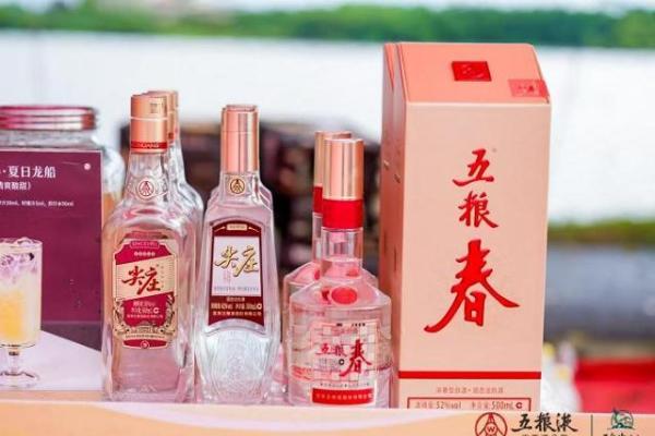 龙舟逐浪●浓香传韵｜五粮春&尖庄携手鸦岗龙舟队 