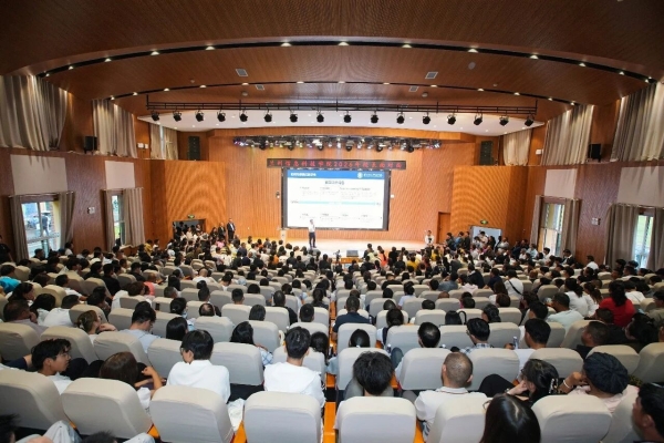 雨中迎新暖人心，多维启梦育新人——兰州信息科技学院2026级新生报到工作圆满结束 
