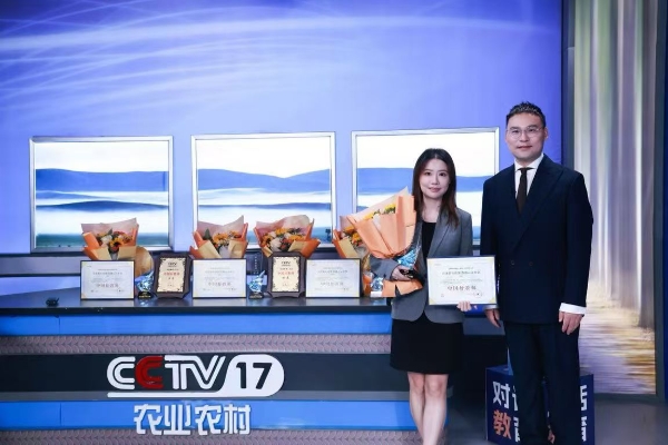 《对话教育》人物专访录制完成 张涛以权威主持功底讲述中国教育故事 