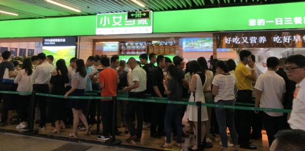 50%利润给团队，它为何成为国内现炒快餐标杆？
