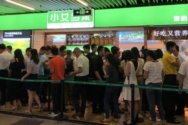 50%利润给团队，它为何成为国内现炒快餐标杆？