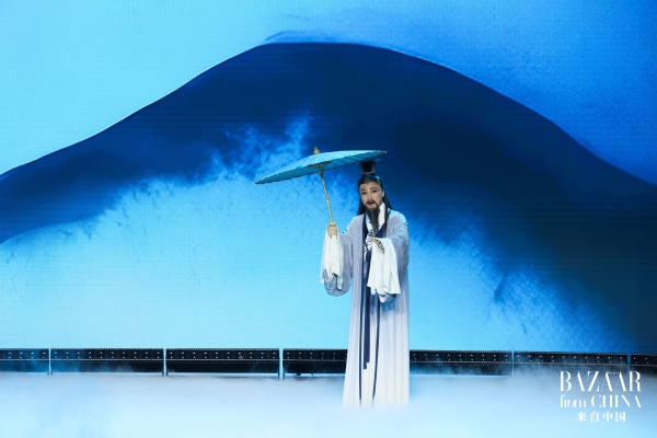 “时尚芭莎·来自中国”年度盛典，循霞客之志，行天地辽阔 