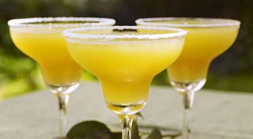 用这3款玛格丽塔鸡尾酒迎接5月